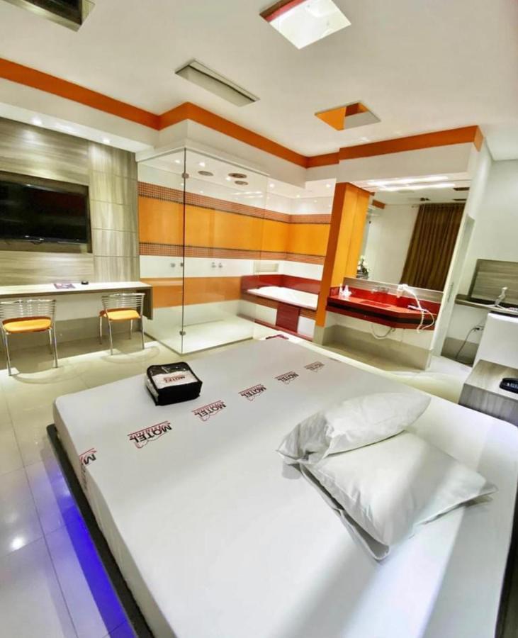 Restinga Motel Asturias מראה חיצוני תמונה